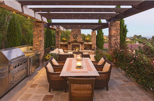 outdoor kitchen patio